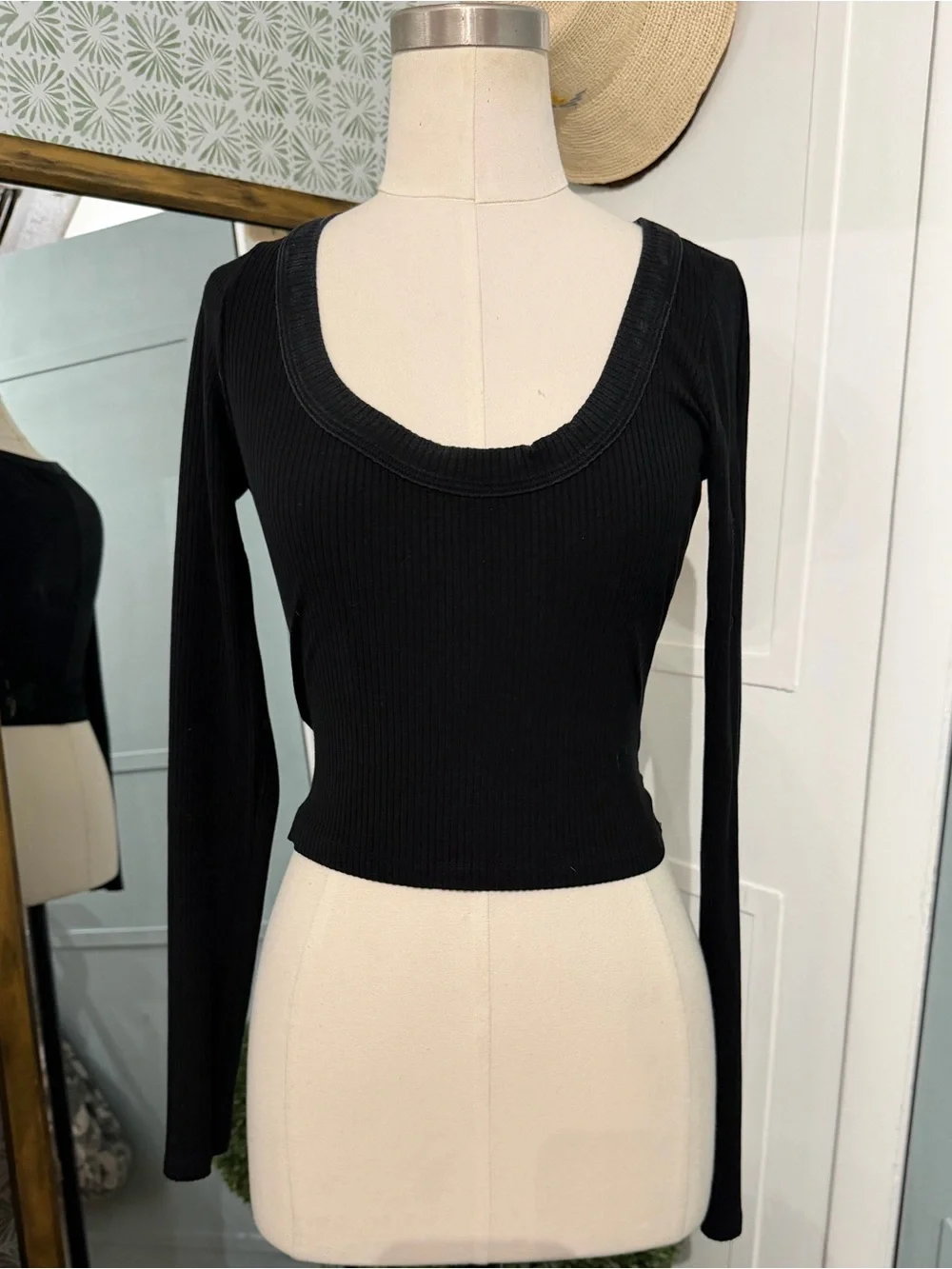 Reformation Paige Knit Top in Black Small